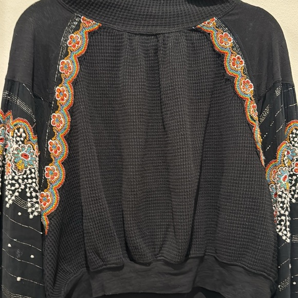 Free People Women's Floral Embroidered Technicolor Dream Blouse Tunic - Picture 4 of 9